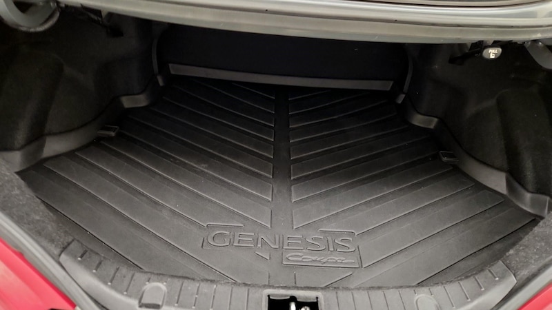 2016 Hyundai Genesis  19