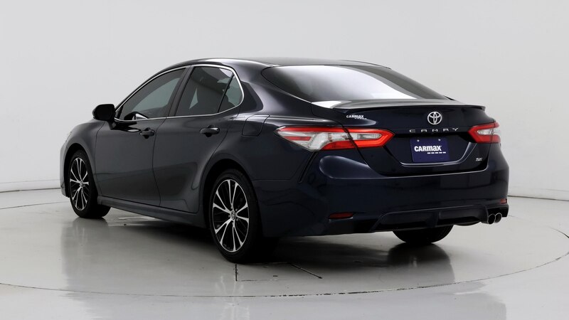 2018 Toyota Camry SE 2