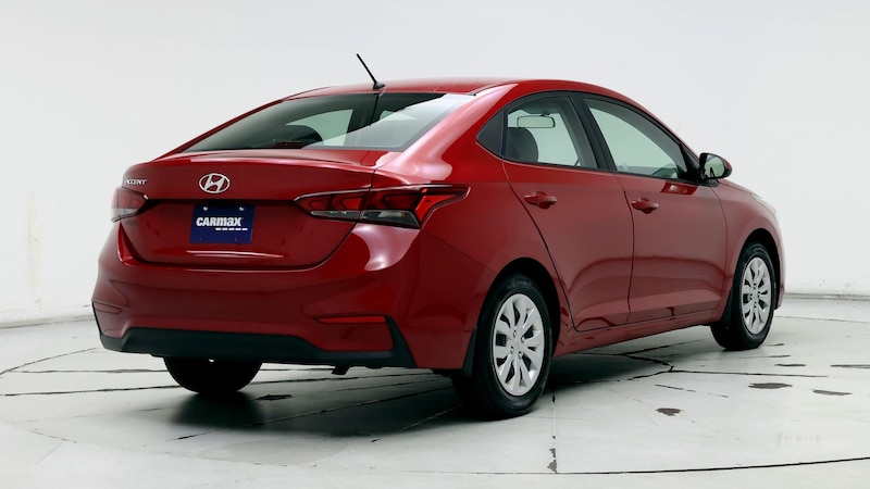 2022 Hyundai Accent SE 8