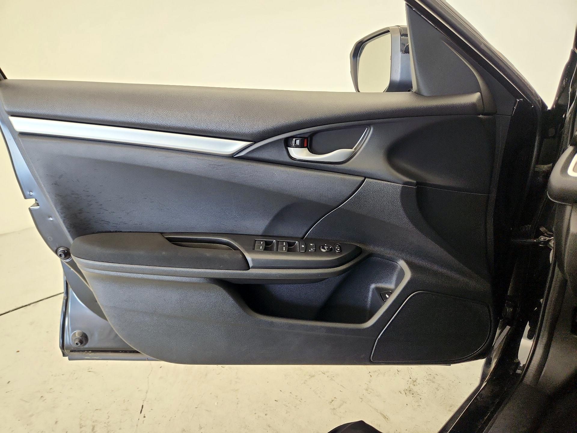 Thumbnail: 2020 Honda Civic - 12