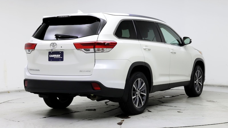 2019 Toyota Highlander XLE 8