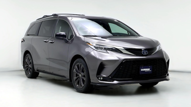 2022 Toyota Sienna XSE Hero Image