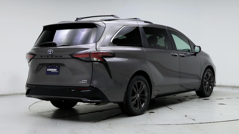 2022 Toyota Sienna XSE 8