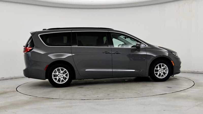 2022 Chrysler Pacifica Touring L 6