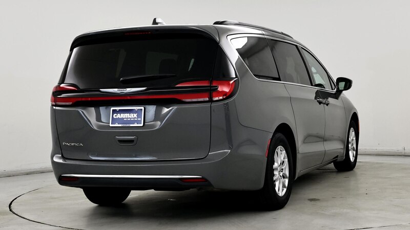 2022 Chrysler Pacifica Touring L 8