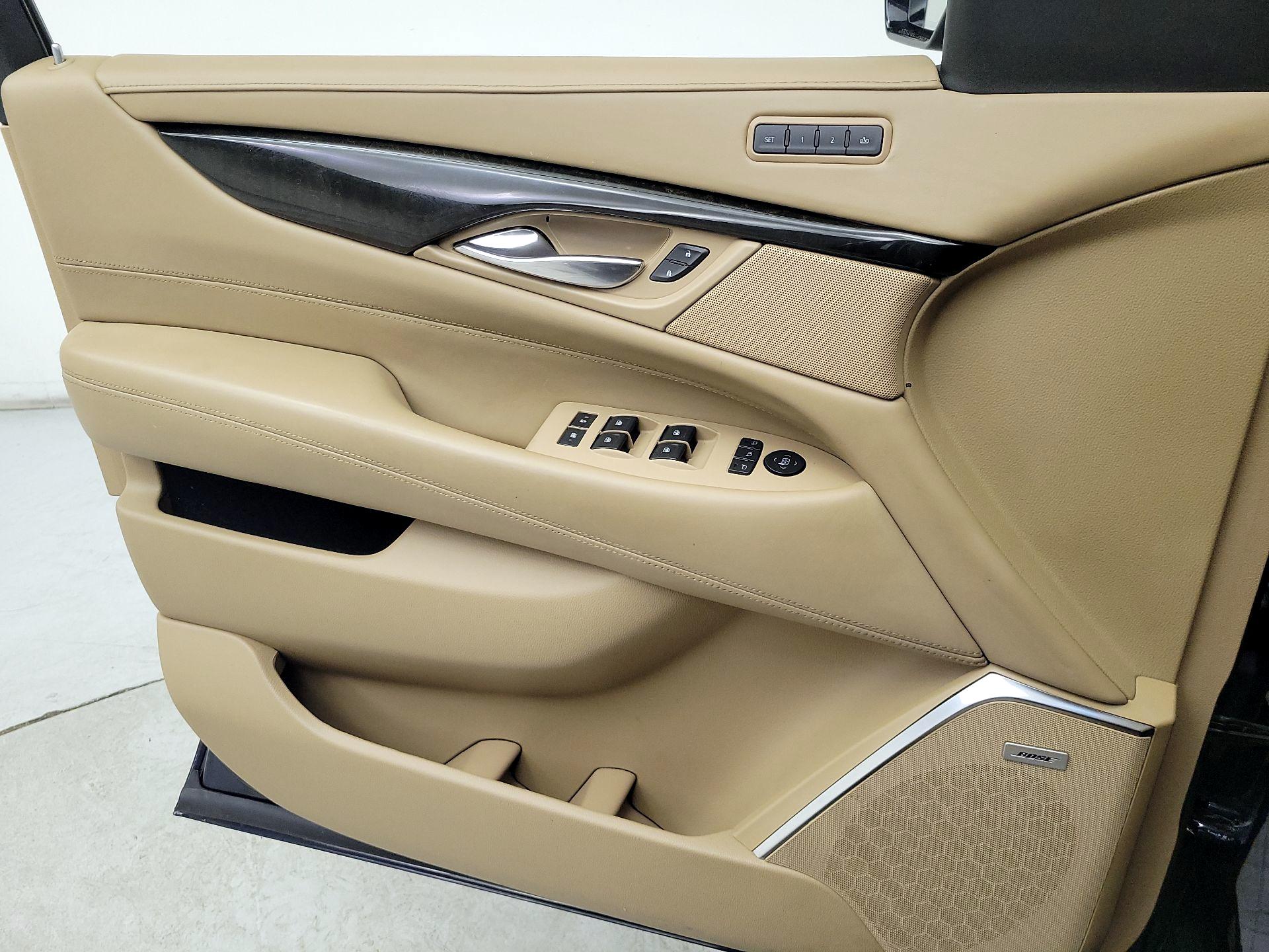 Thumbnail: 2019 Cadillac Escalade - 12