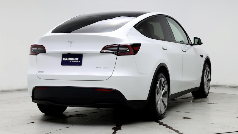 2024 Tesla Model Y Long Range 8