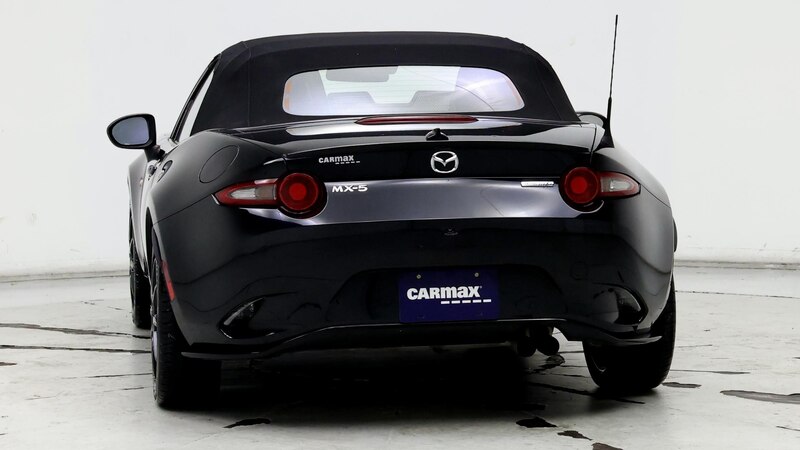 2020 Mazda MX-5 Miata Club 6