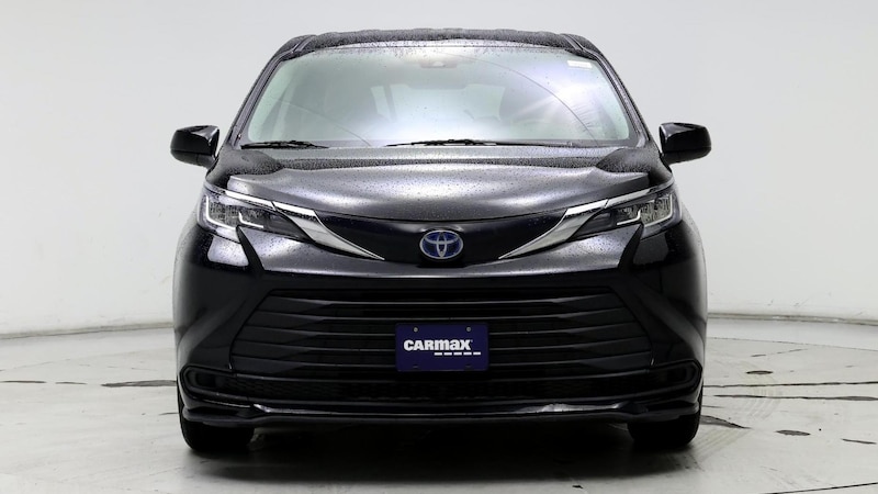 2022 Toyota Sienna LE 5