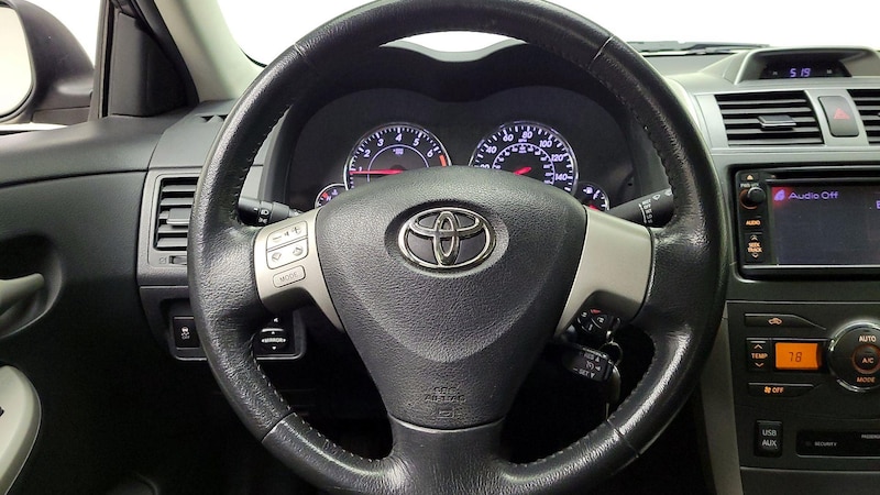 2013 Toyota Corolla S 10