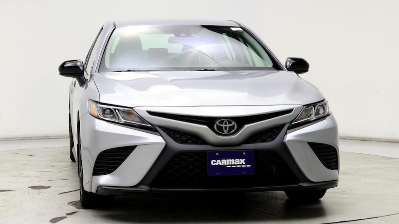 2020 Toyota Camry SE 5