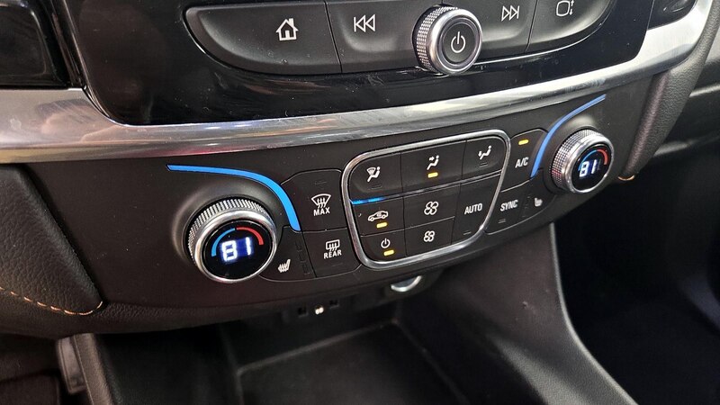 2021 Chevrolet Traverse LT 16