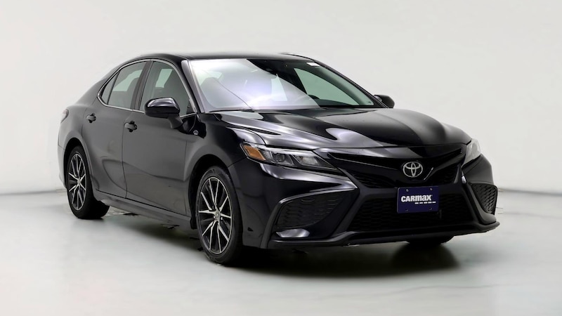 2021 Toyota Camry SE Hero Image