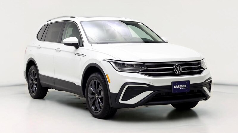 2023 Volkswagen Tiguan SE Hero Image