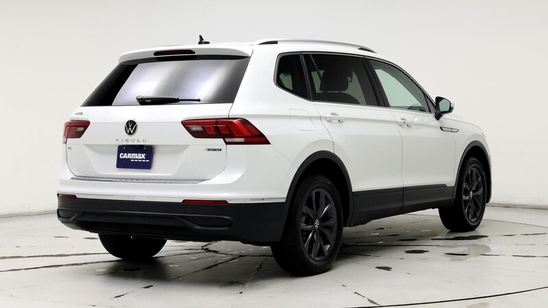 2023 Volkswagen Tiguan SE 8