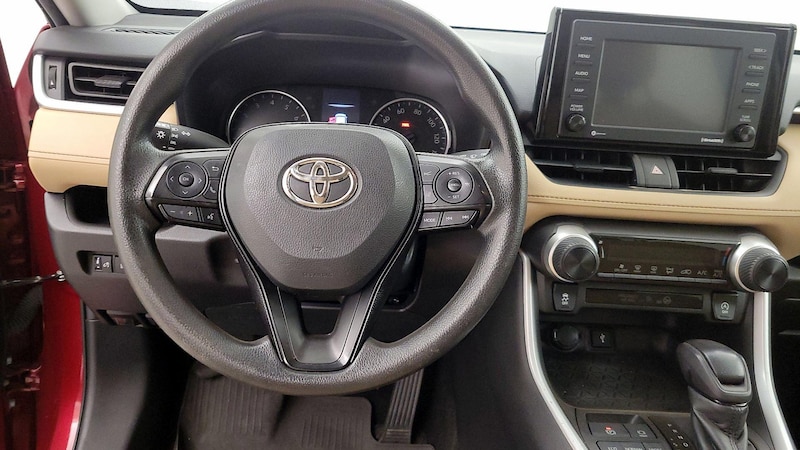 2021 Toyota RAV4 LE 10