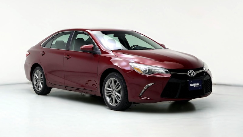 2017 Toyota Camry SE Hero Image