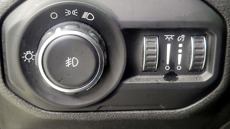 2021 Jeep Wrangler Sport 13