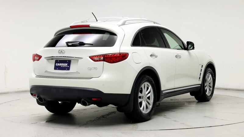 2014 INFINITI QX70  8