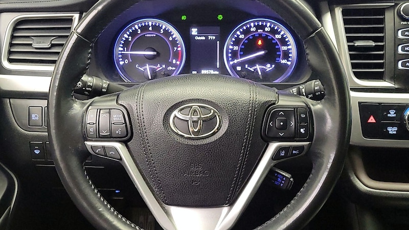 2019 Toyota Highlander XLE 10