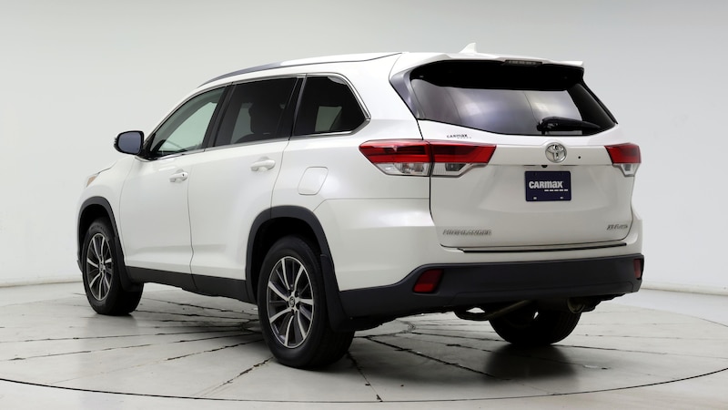 2019 Toyota Highlander XLE 2