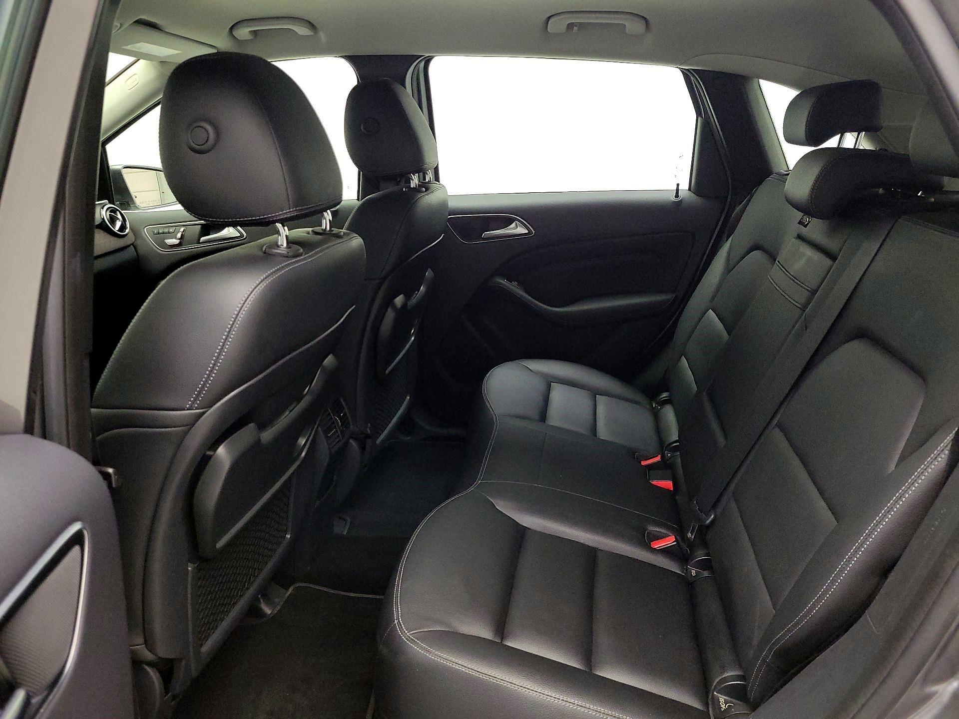Thumbnail: 2016 Mercedes-Benz B-Class - 20