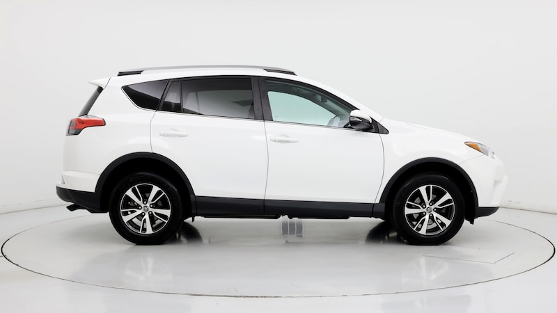 2018 Toyota RAV4 XLE 7