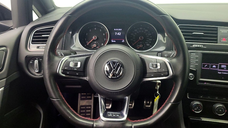 2017 Volkswagen Golf GTI S 10