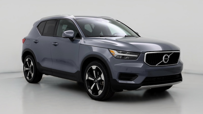 2020 Volvo XC40 T5 Momentum Hero Image