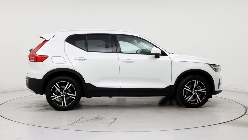 2023 Volvo XC40 B4 Core 7