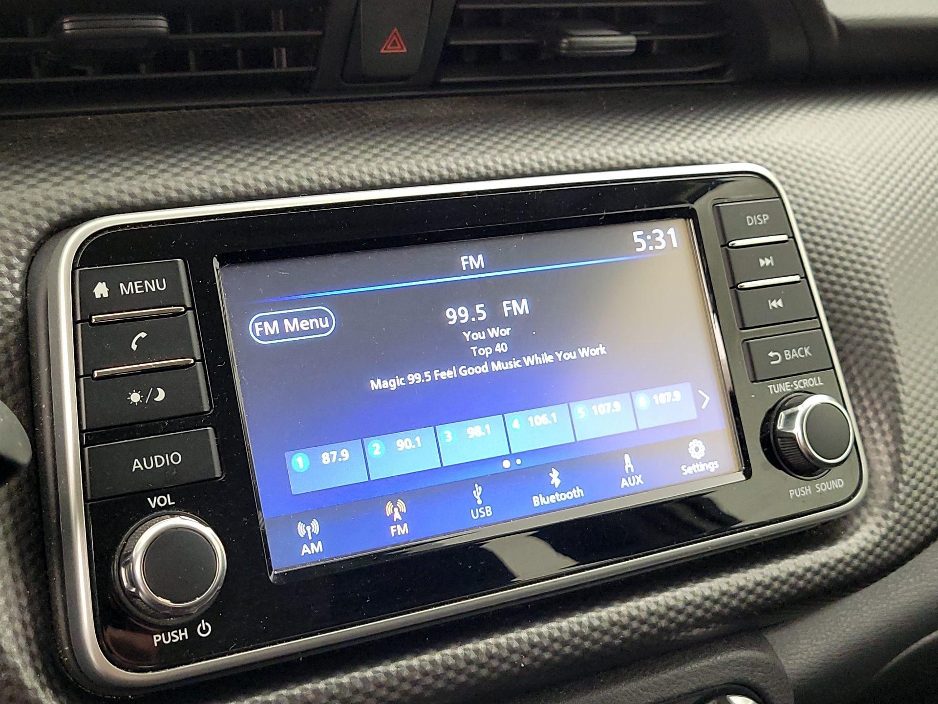 Thumbnail: 2019 Nissan Kicks - 15