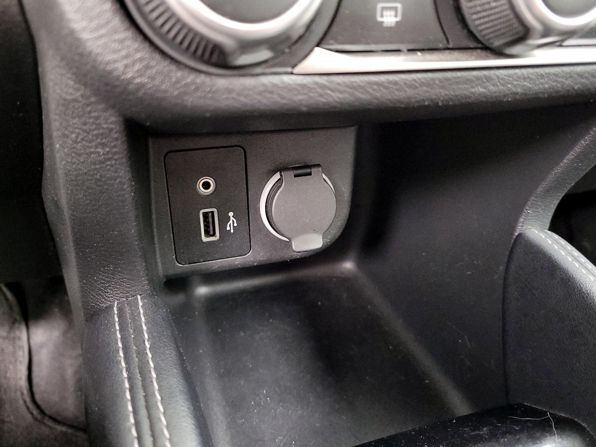 Thumbnail: 2019 Nissan Kicks - 18