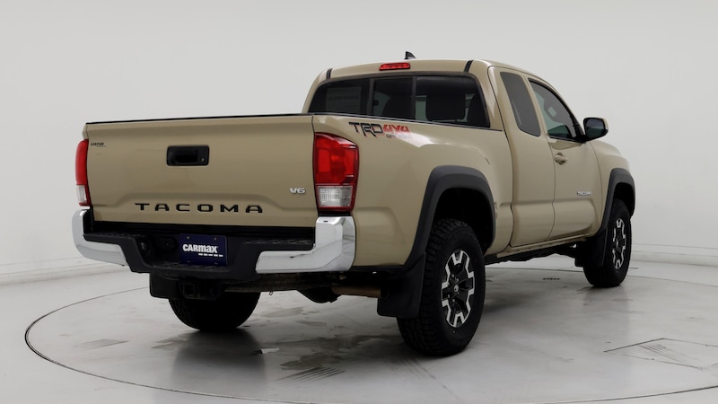 2017 Toyota Tacoma TRD Off-Road 8