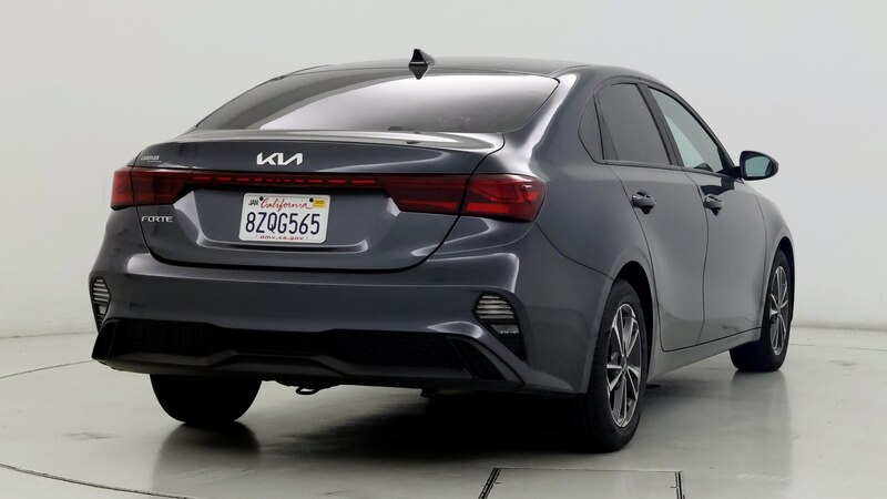 2022 Kia Forte LXS 8