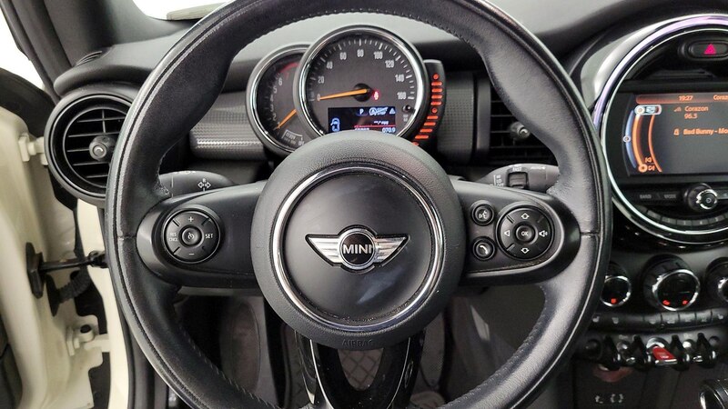 2016 MINI Cooper  10