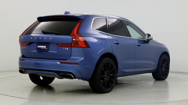 2018 Volvo XC60 T5 R-Design 8