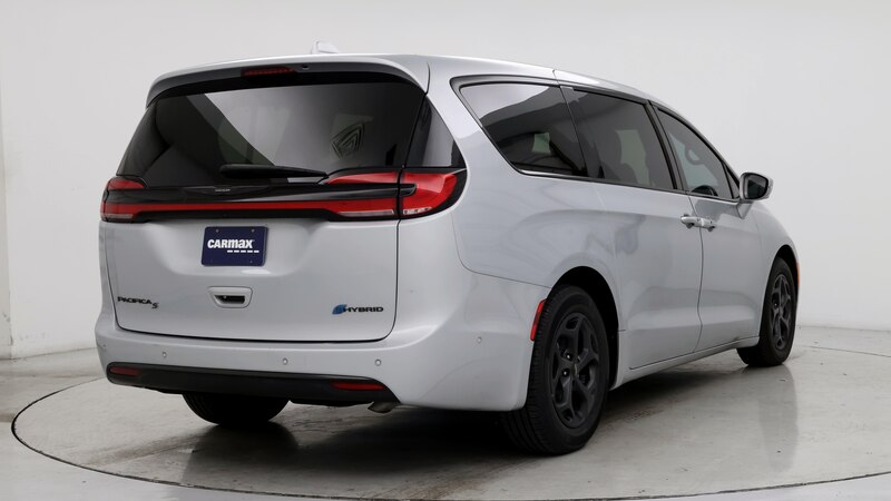 2022 Chrysler Pacifica Hybrid Limited 8