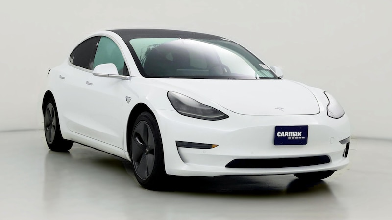 2019 Tesla Model 3 Standard Range Hero Image