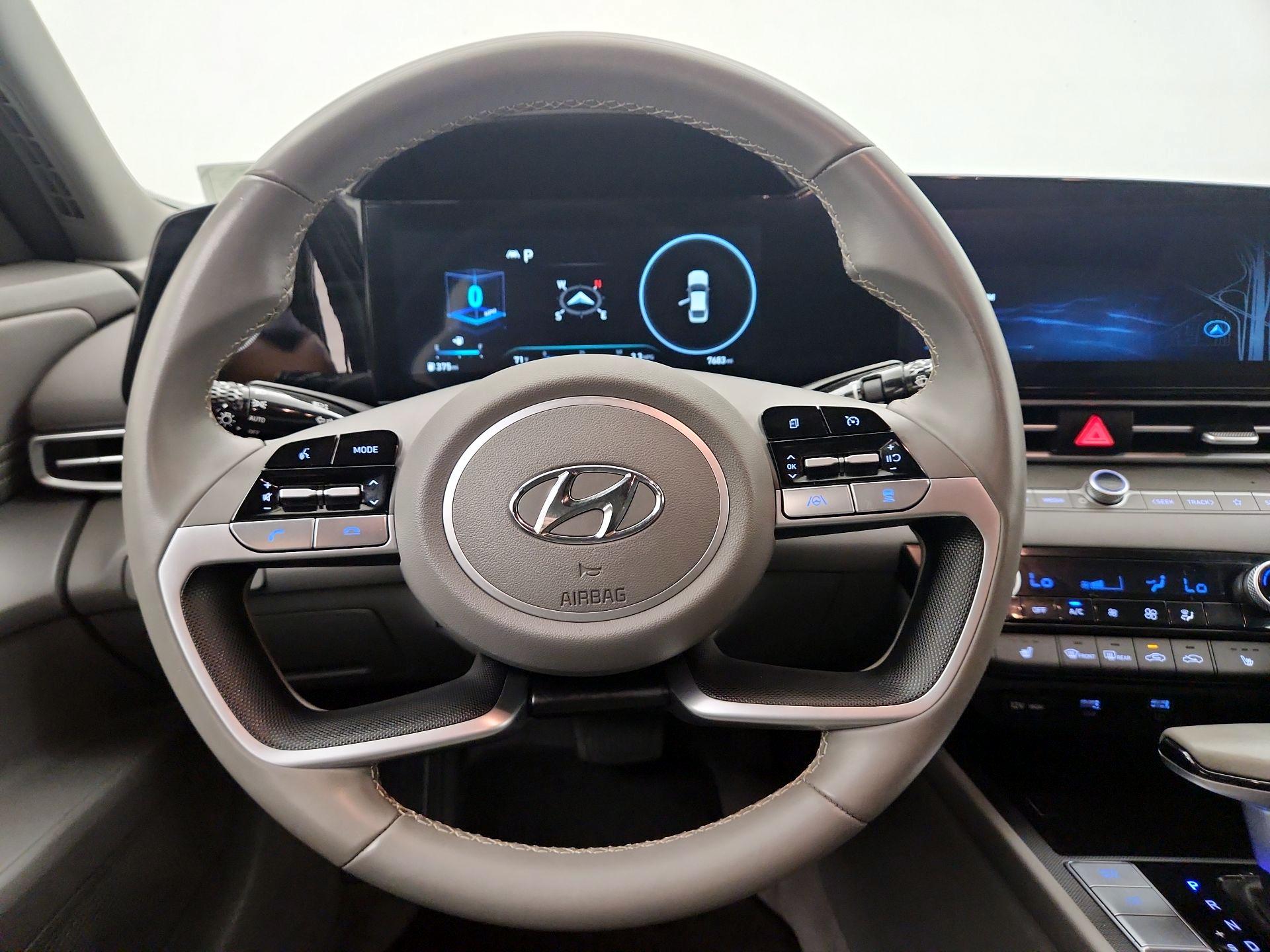 Thumbnail: 2023 Hyundai Elantra - 10