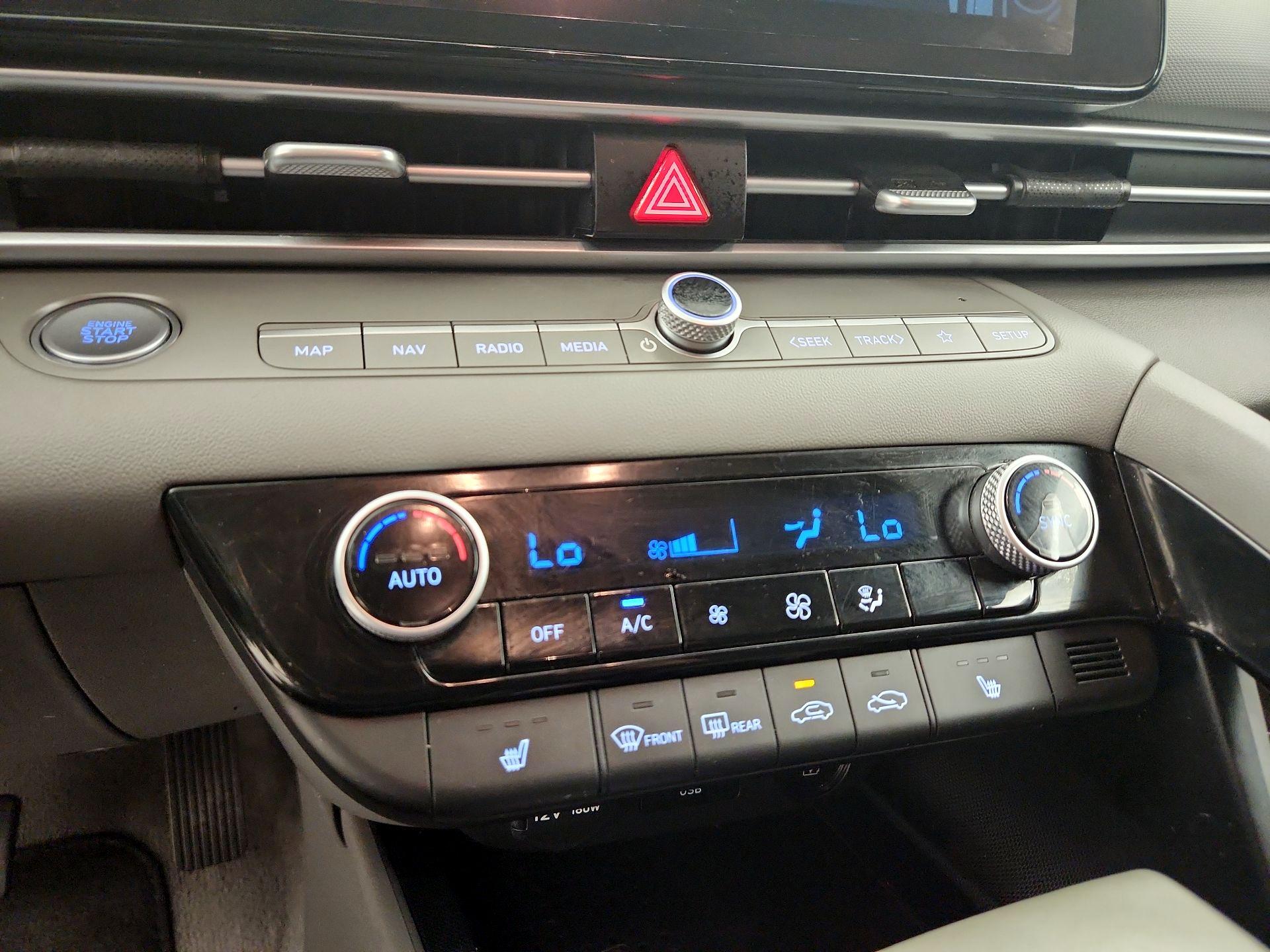 Thumbnail: 2023 Hyundai Elantra - 17