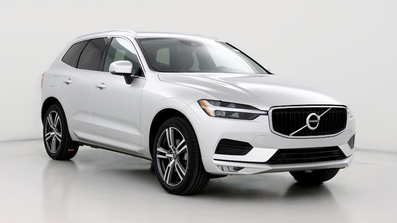 2021 Volvo XC60 T5 Momentum Hero Image