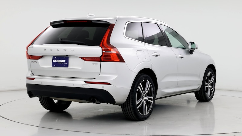 2021 Volvo XC60 T5 Momentum 8