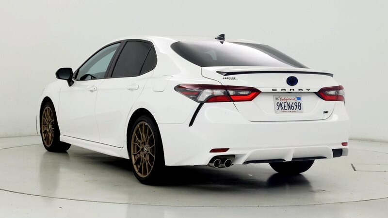 2024 Toyota Camry SE 2