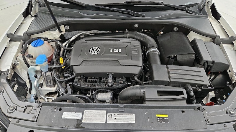 2014 Volkswagen Passat Wolfsburg Edition 19