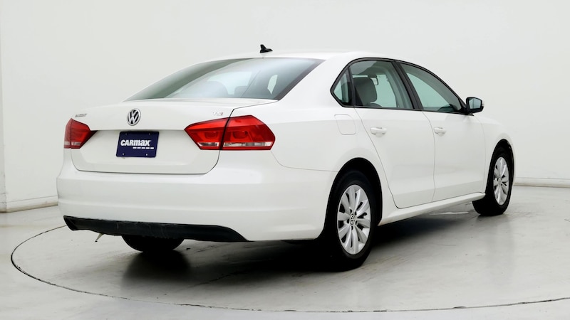 2014 Volkswagen Passat Wolfsburg Edition 8