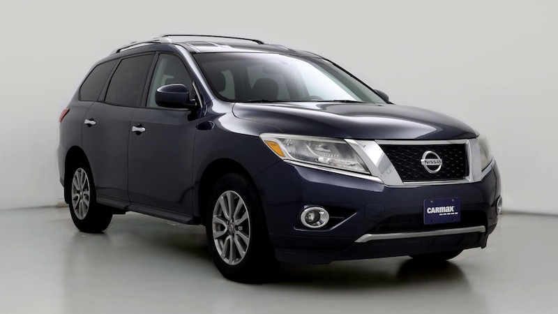 2016 Nissan Pathfinder SV Hero Image