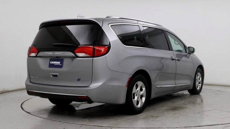 2018 Chrysler Pacifica Hybrid Limited 8