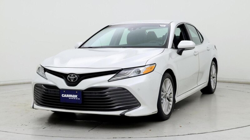 2018 Toyota Camry XLE 4