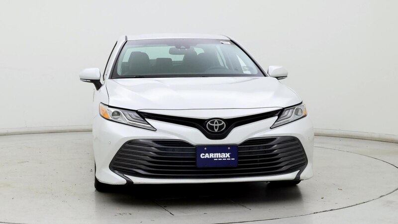 2018 Toyota Camry XLE 5