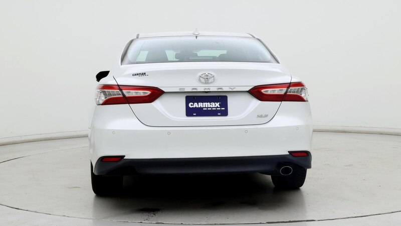 2018 Toyota Camry XLE 6